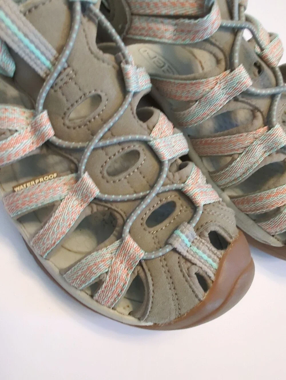 Keen Whisper Lightweight Water Resistant Trail Sandals Size 7.5 Taupe Coral EUC